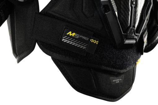 Bauer Supreme M5 Pro Junior Shoulder Pads -Best Hockey Store 1061870 BTH23 PROTECTIVE SHOULDER SUPREME M5PRO JR Velcro landing detail